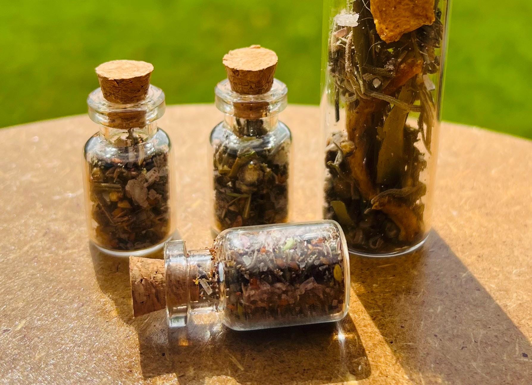 Revenge Spell Vial, Shadow Unbound Potion, Ritual Herbs, 20ml