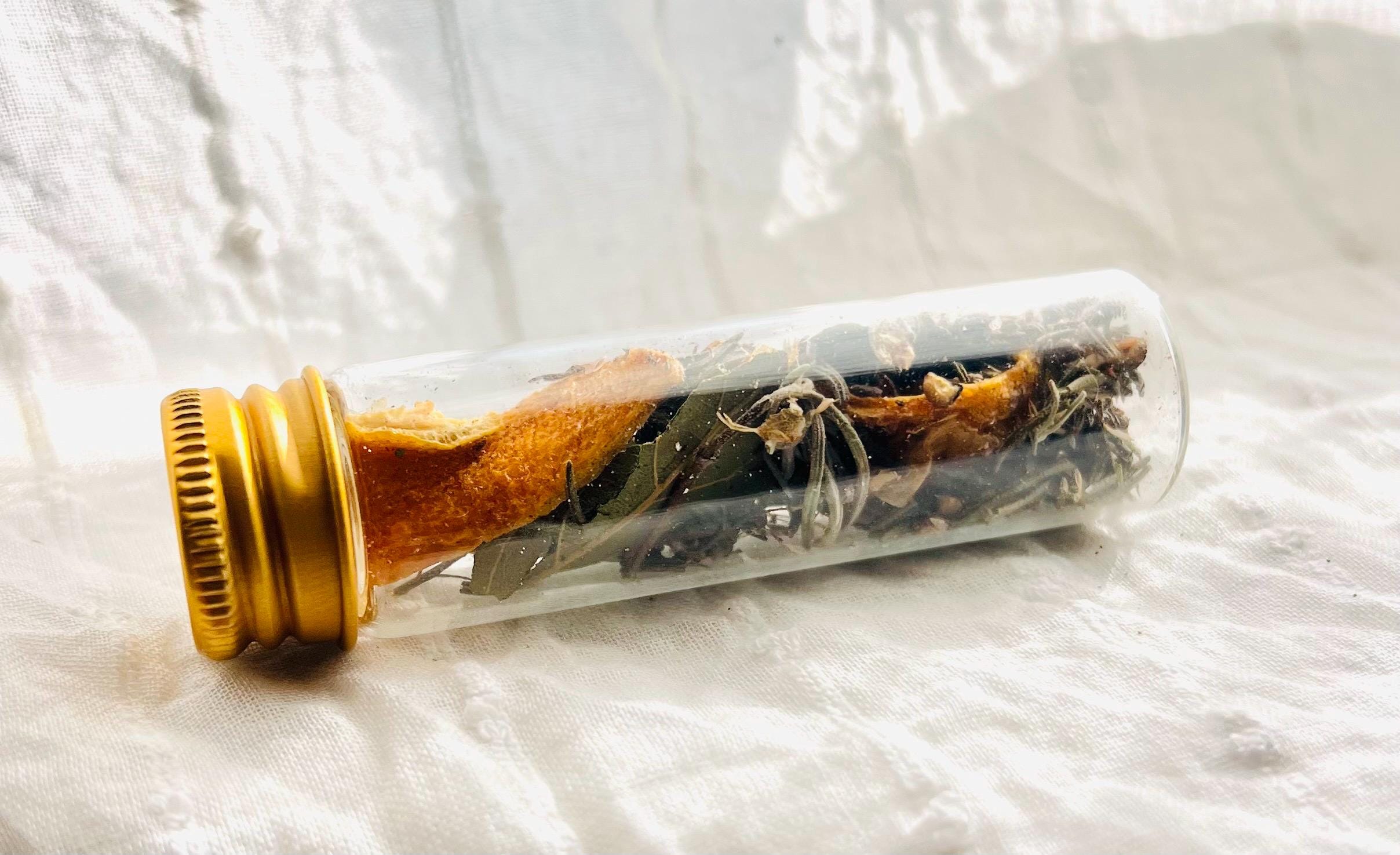 Revenge Spell Vial, Shadow Unbound Potion, Ritual Herbs, 20ml